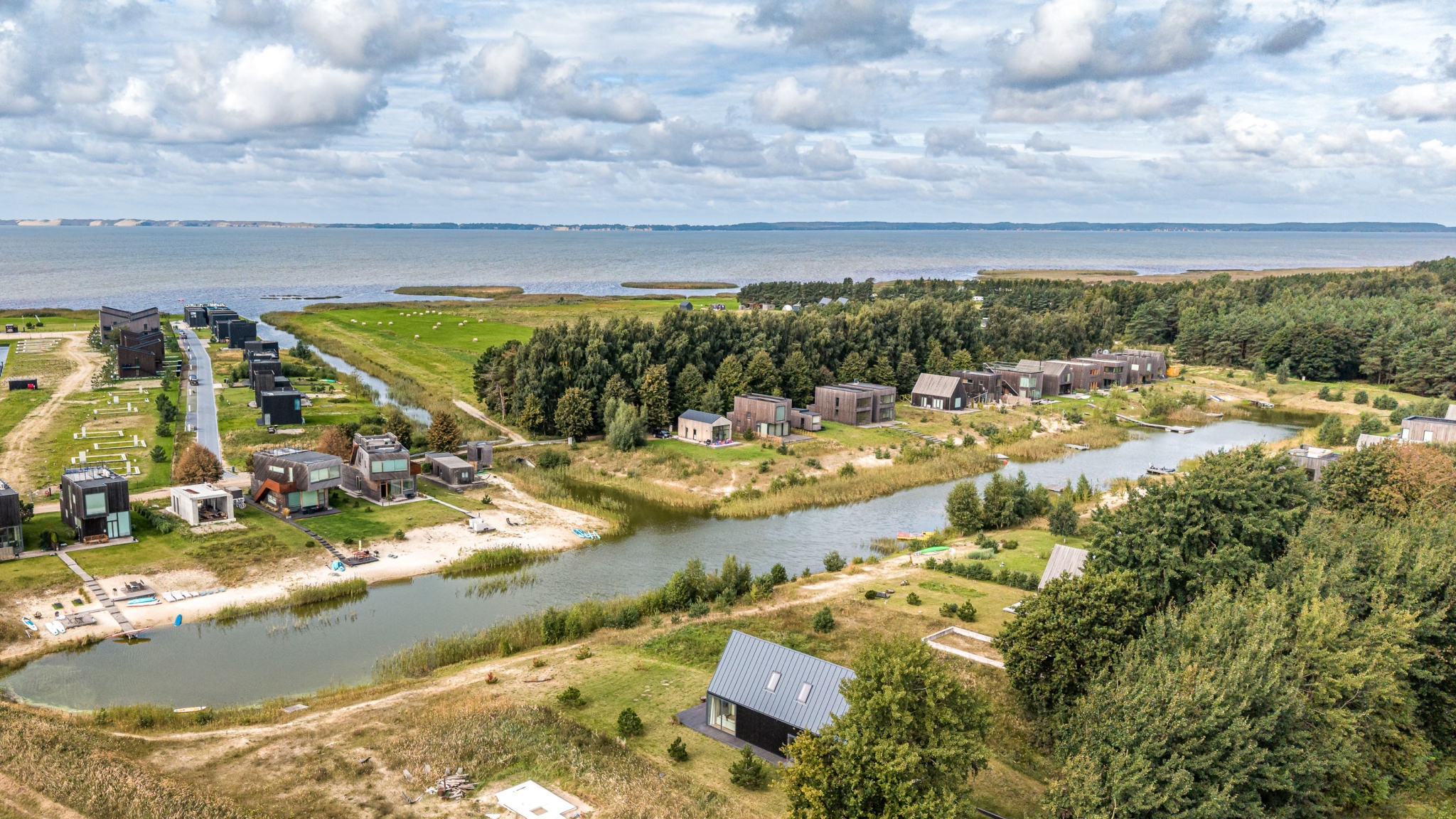 PARDUODAMAS namas Lietuvos kite’uotojų rojuje – SVENCELĖJE!