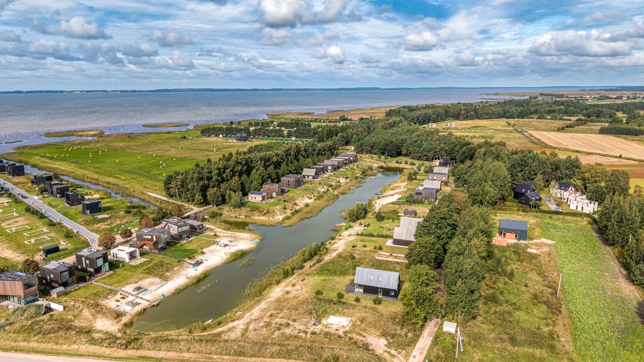 PARDUODAMAS namas Lietuvos kite’uotojų rojuje – SVENCELĖJE!