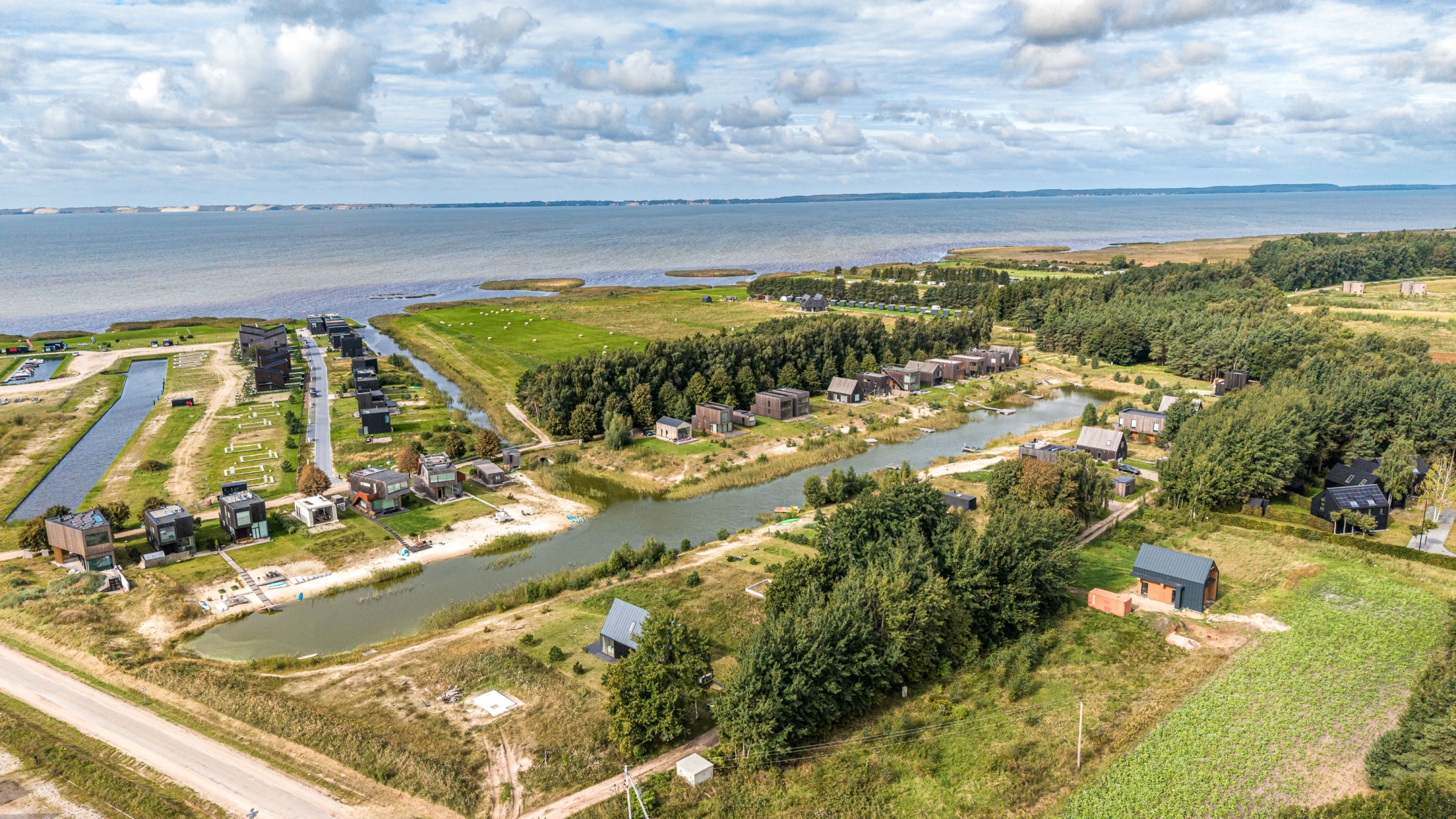 PARDUODAMAS namas Lietuvos kite’uotojų rojuje – SVENCELĖJE!