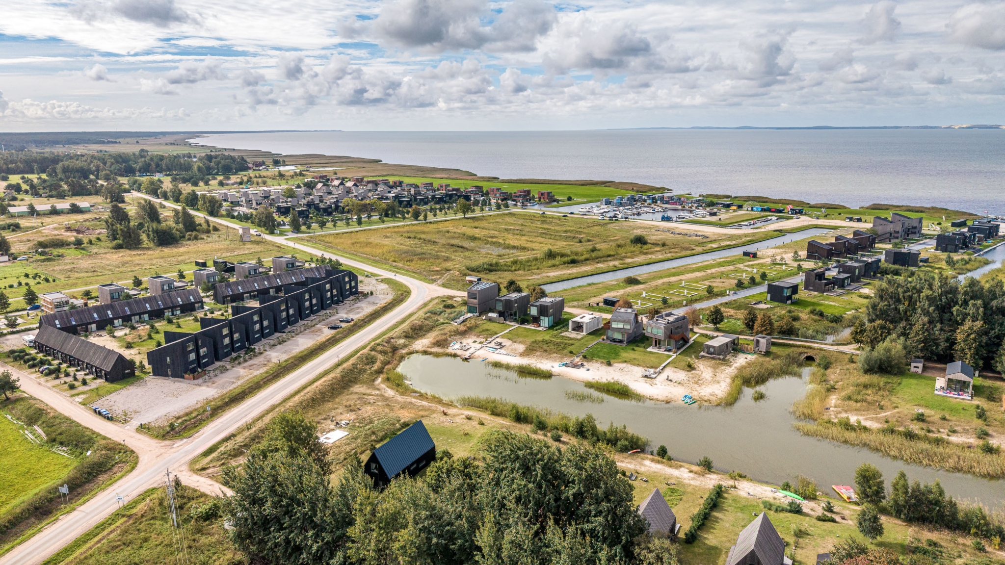 PARDUODAMAS namas Lietuvos kite’uotojų rojuje – SVENCELĖJE!